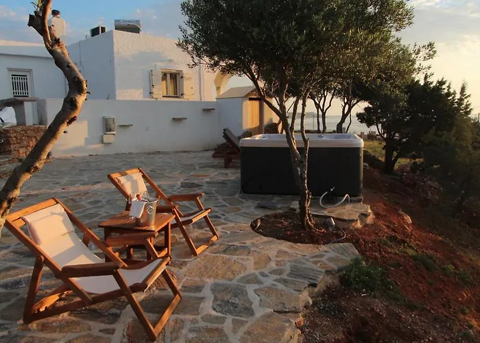 Vila Rouvis With Outdoor Hot Tub Ligaridia