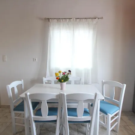 Rouvis With Outdoor Hot Tub * Ligaridia