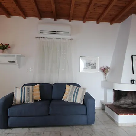 Rouvis With Outdoor Hot Tub * Ligaridia